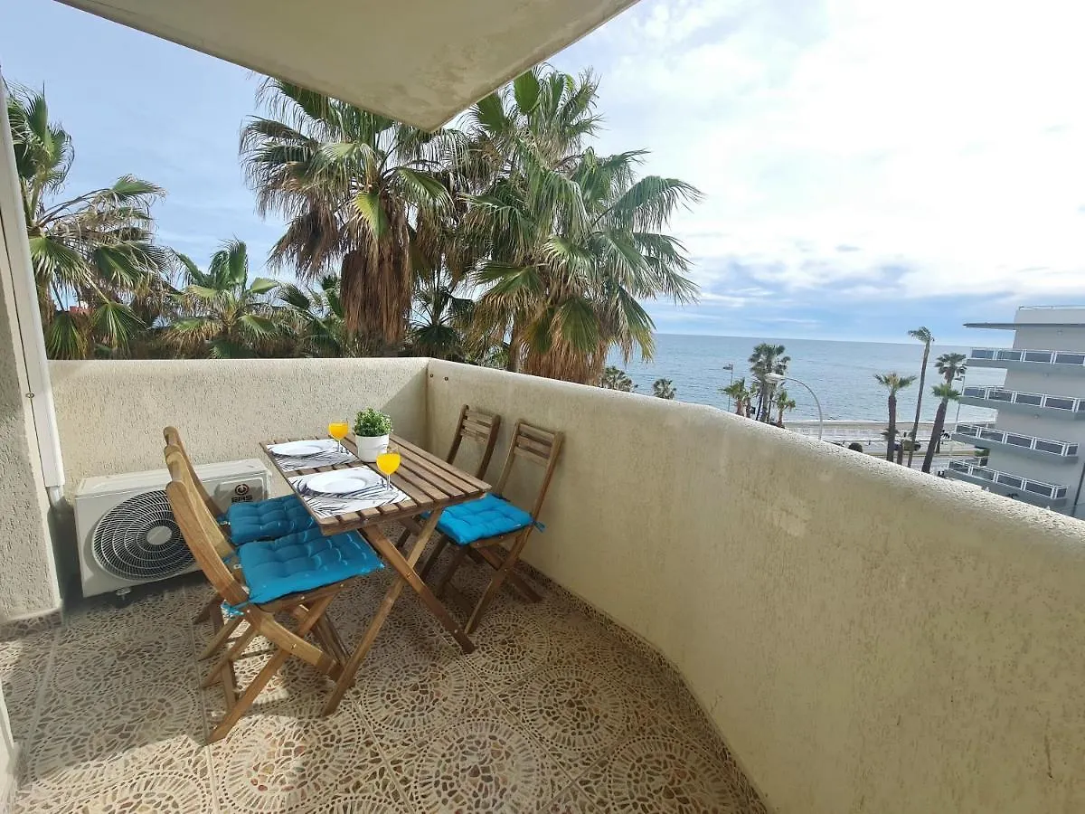 Precioso Apartamento Con Piscinas Y Vistas Al Mar. Benalmadena Spain